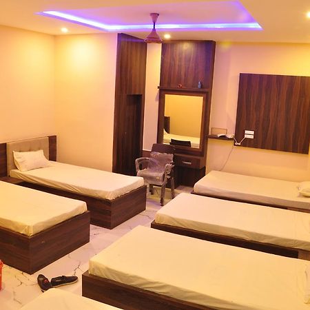 Hotel Golden Inn Balangir Bagian luar foto